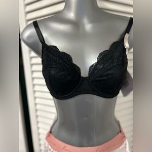 Calvin Klein Vintage NWT black sheer lace underwire 30 DD seductive comfort